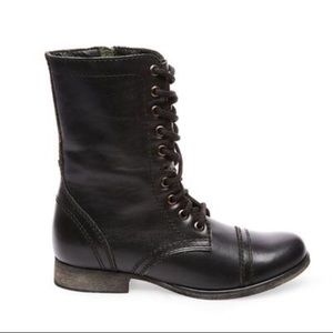 TROOPA BLACK LEATHER COMBAT BOOTS